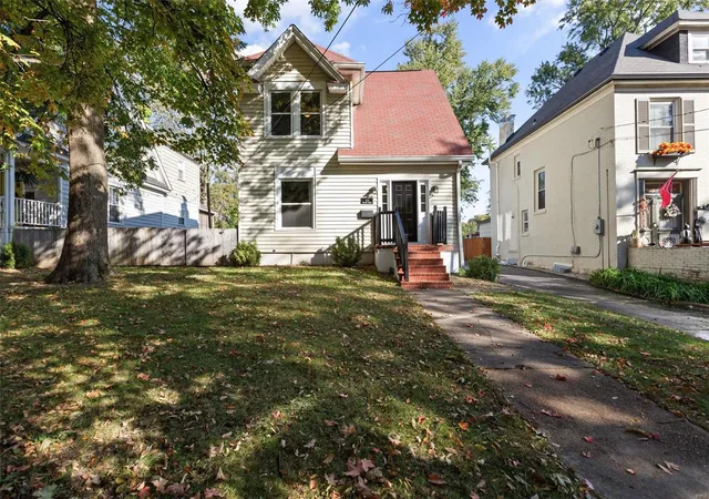 Photo 1 of Single family home for sale at 833 Atalanta Ave, Saint Louis, MO 63119 | MLS# 24064041 | Listing updated on 2024-12-09