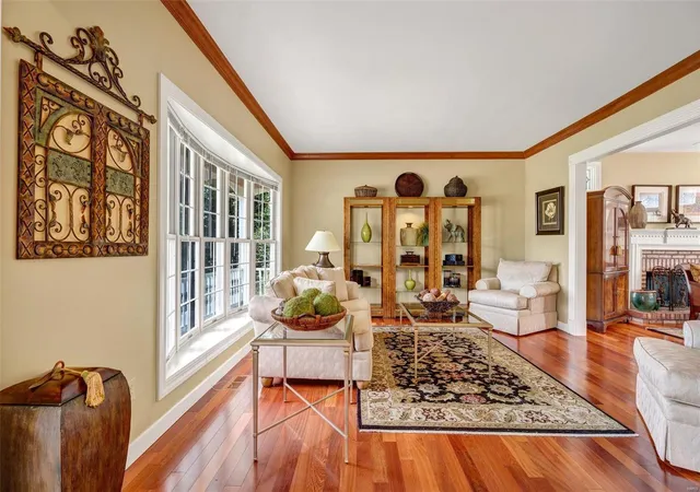 Photo 3 of Sale Pending at 209 Upper Muirfield Ct, Saint Charles, MO 63304 | MLS# 24064079 | Listing updated on 2024-11-21