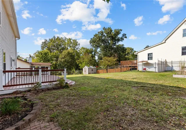 Photo 3 of Sale Pending at 600 Sedan Park Ct, Saint Louis, MO 63125 | MLS# 24064100 | Listing updated on 2024-12-16