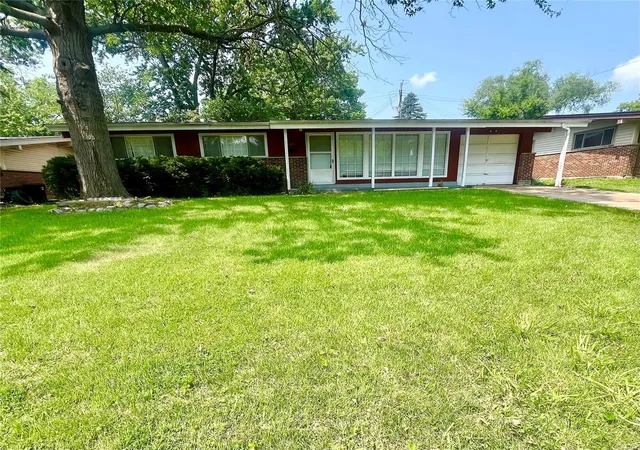 Photo 1 of Single family home for sale at 10819 Hallstead Dr, Saint Louis, MO 63136 | MLS# 24064108 | Listing updated on 2024-12-03