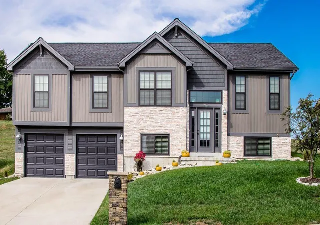 Photo 1 of Single family home for sale at 57 Fiddler's Close #57 STB, Washington, MO 63090 | MLS# 24064319 | Listing updated on 2024-10-10