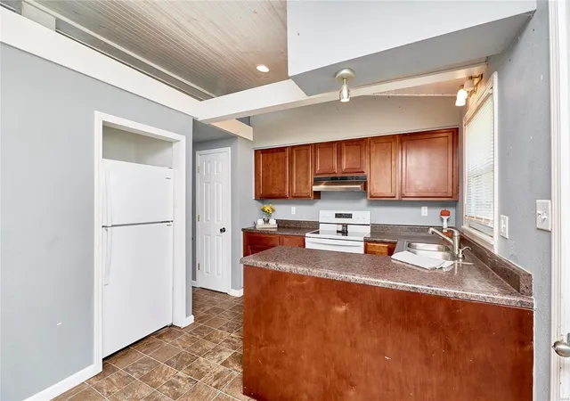 Photo 4 of Single family home for sale at 804 Nebraska St, Louisiana, MO 63353 | MLS# 24064472 | Listing updated on 2024-12-18