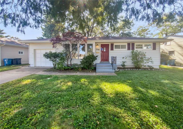 Photo 1 of Single family home for sale at 7708 Cheshire Ln, Saint Louis, MO 63123 | MLS# 24064613 | Listing updated on 2025-03-06