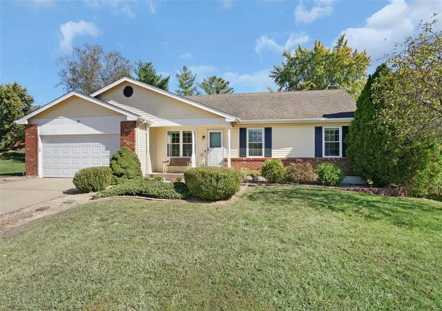 Photo 1 of Sale Pending at 23 Mcclay Trail Dr, Saint Peters, MO 63376 | MLS# 24064655 | Listing updated on 2024-11-21