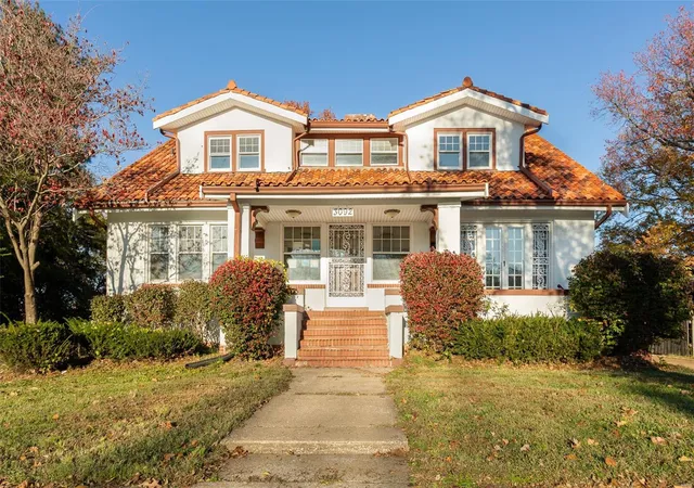 Photo 1 of Single family home for sale at 3092 Bellerive Dr, Saint Louis, MO 63121 | MLS# 24064741 | Listing updated on 2024-12-06