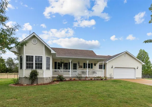 Photo 1 of Single family home for sale at 4152 Valley Frg Rd, Farmington, MO 63640 | MLS# 24064742 | Listing updated on 2025-03-18