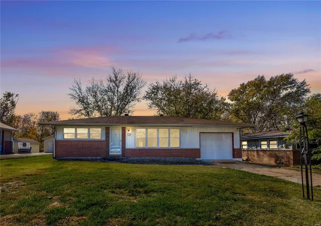 Photo 1 of Single family home for sale at 228 Elm Grv Ave, Hazelwood, MO 63042 | MLS# 24064754 | Listing updated on 2024-12-11