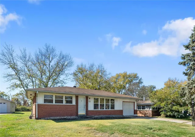 Photo 3 of Single family home for sale at 228 Elm Grv Ave, Hazelwood, MO 63042 | MLS# 24064754 | Listing updated on 2024-12-11
