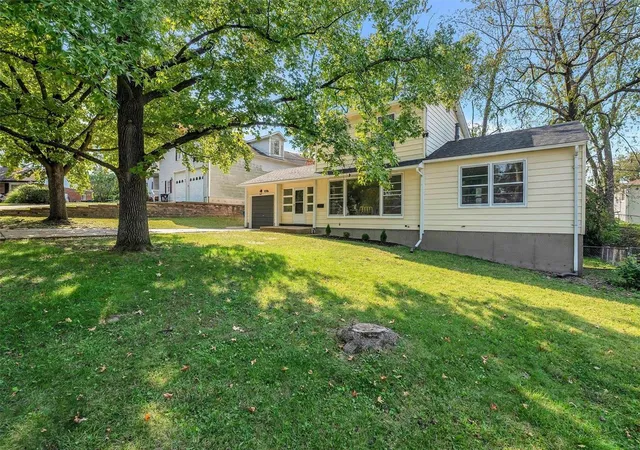 Photo 3 of Single family home for sale at 9631 Radio Dr, Saint Louis, MO 63123 | MLS# 24064843 | Listing updated on 2024-12-08