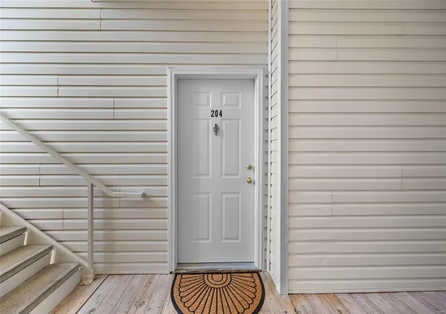Listing Photo 2 - Condo for sale in building located at 42 Kassebaum Ln, Mehlville, MO 63129 - Unit #204
