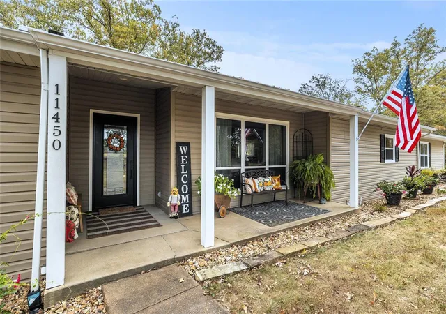 Photo 2 of Sale Pending at 11450 County Road 3450, Saint James, MO 65559 | MLS# 24064895 | Listing updated on 2024-12-14