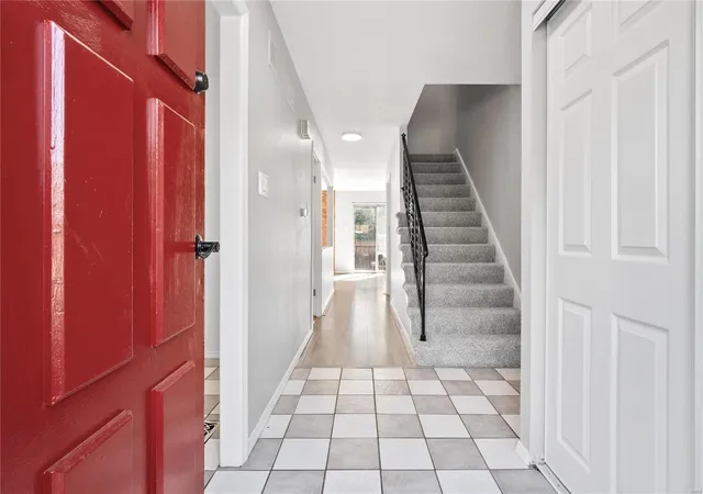 Photo 3 of Townhouse for sale at 11742 Casa Grande Dr, Saint Louis, MO 63146 | MLS# 24065019 | Listing updated on 2024-11-22