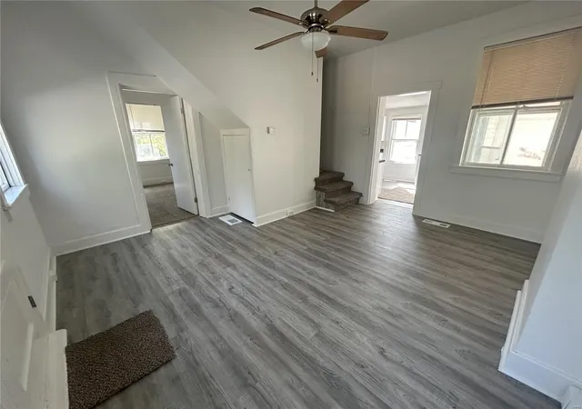 Photo 3 of Single family home for sale at 509 N Douglas Ave, Belleville, IL 62220 | MLS# 24065108 | Listing updated on 2024-11-14