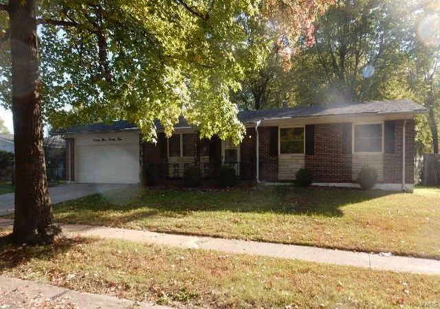 Photo 1 of Sale Pending at 11924 Del Reo Ct, Saint Louis, MO 63138 | MLS# 24065239 | Listing updated on 2024-11-12