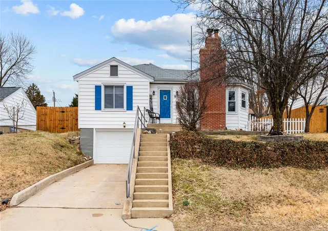 Photo 1 of Single family home for sale at 9501 Mackenzie Rd, Saint Louis, MO 63123 | MLS# 24065416 | Listing updated on 2024-11-11