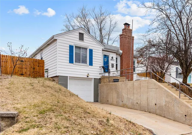 Photo 2 of Single family home for sale at 9501 Mackenzie Rd, Saint Louis, MO 63123 | MLS# 24065416 | Listing updated on 2024-11-11