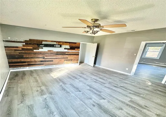 Photo 3 of Sale Pending at 2713 Hermitage Ave, Saint Louis, MO 63143 | MLS# 24065478 | Listing updated on 2024-11-27