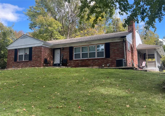 1st image of 42 S Floridale Dr, Saint Louis, MO 63135 | MLS# 24065579