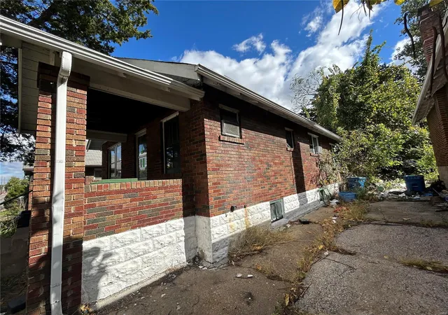 Photo 2 of Single family home for sale at 4228 Jennings Station Rd, Saint Louis, MO 63121 | MLS# 24065588 | Listing updated on 2025-03-11