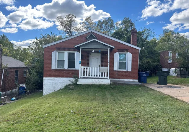 Photo 1 of Sale Pending at 832 Harlan Ave, Saint Louis, MO 63147 | MLS# 24065614 | Listing updated on 2024-11-26