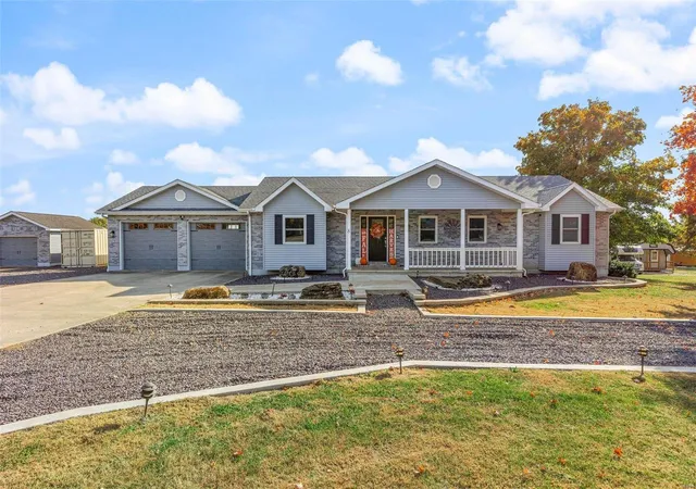 2nd image of 8 Mcclanahan Rd, Farmington, MO 63640 | MLS# 24065620