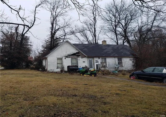 Photo 2 of Single family home for sale at 403 Hwy 161, Middletown, MO 63359 | MLS# 24065635 | Listing updated on 2025-03-05