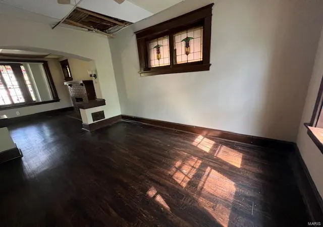 Photo 3 of Sale Pending at 3620 Gasconade St, Saint Louis, MO 63116 | MLS# 24065649 | Listing updated on 2024-12-17