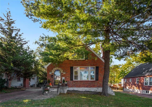 Photo 26 of Single family home for sale at 7914 Dale Ave, Saint Louis, MO 63117 | MLS# 24065658 | Listing updated on 2024-12-13