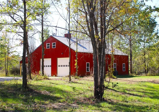 Photo 1 of Single family home for sale at 32853 Monroe Road 486, Stoutsville, MO 65283 | MLS# 24065772 | Listing updated on 2024-11-04