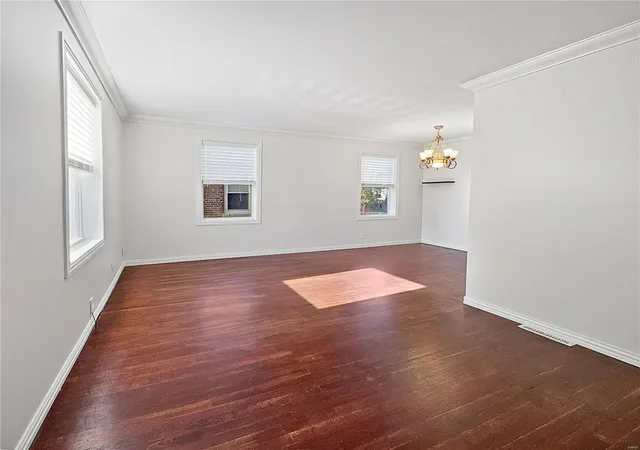 Photo 2 of Single family home for sale at 2813 Mohattan Ln, Saint Louis, MO 63125 | MLS# 24065778 | Listing updated on 2025-03-08