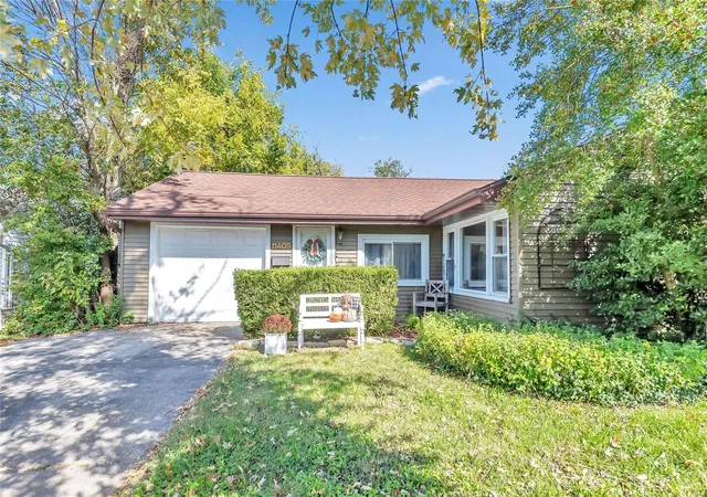 Photo 1 of Single family home for sale at 11409 Manchester Rd, Saint Louis, MO 63122 | MLS# 24065822 | Listing updated on 2024-11-18