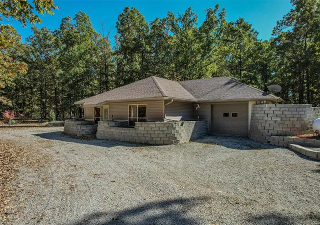 Photo 70 of Single family home for sale at 1078 State Road M, Conway, MO 65632 | MLS# 24065835 | Listing updated on 2024-12-13