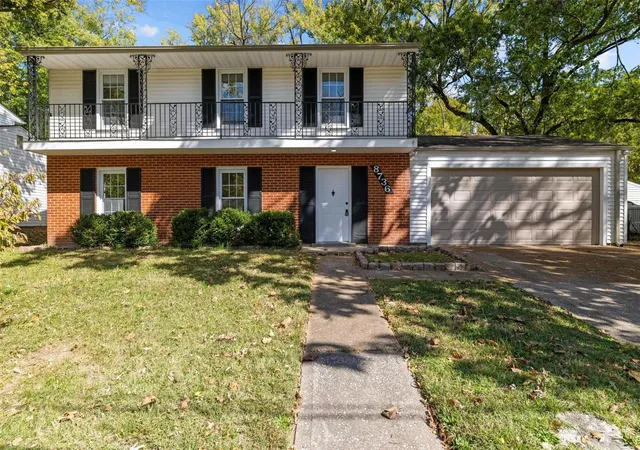 Photo 1 of Single family home for sale at 8736 Pardee Ln, Saint Louis, MO 63126 | MLS# 24065888 | Listing updated on 2024-12-04