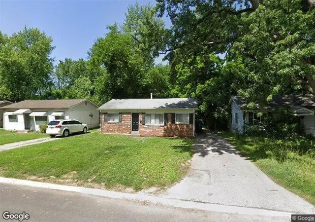 Photo 1 of Single family home for sale at 10321 Earl Dr, Saint Louis, MO 63136 | MLS# 24065984 | Listing updated on 2024-12-18