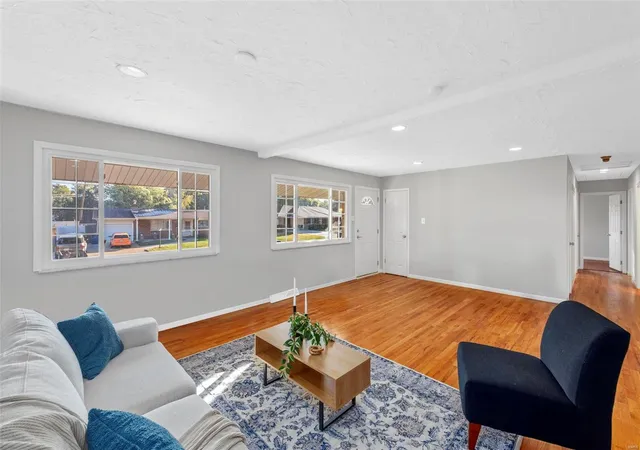 Photo 4 of Single family home for sale at 632 Clager Dr, Saint Louis, MO 63125 | MLS# 24065992 | Listing updated on 2024-11-20