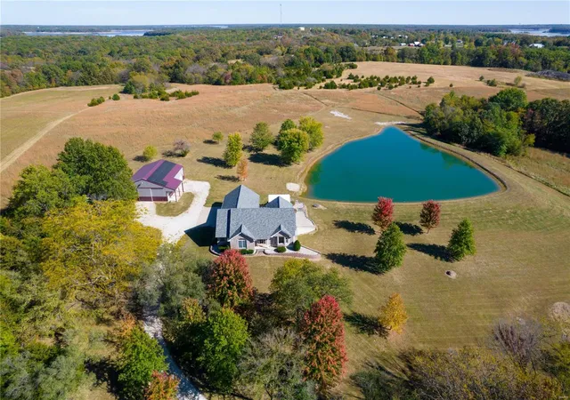 Photo 1 of Single family home for sale at 21288 Monroe Rd 469, Stoutsville, MO 65283 | MLS# 24066005 | Listing updated on 2024-11-14
