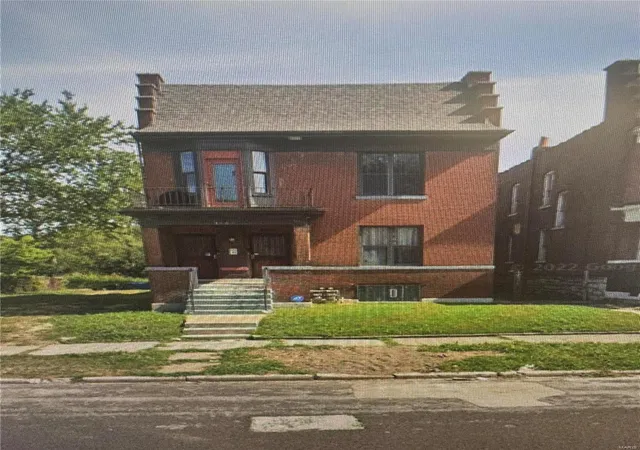Photo 2 of Sale Pending at 3809 St Louis Ave, Saint Louis, MO 63107 | MLS# 24066017 | Listing updated on 2024-12-17