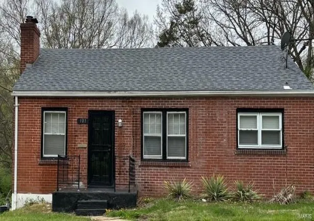 1st image of 101 S Barat Ave, Saint Louis, MO 63135 | MLS# 24066062