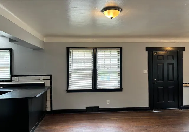 3rd image of 101 S Barat Ave, Saint Louis, MO 63135 | MLS# 24066062