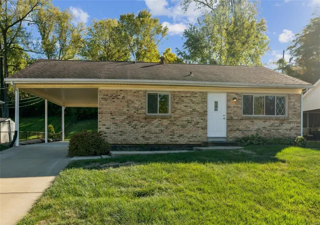 Photo 1 of Single family home for sale at 10814 Canter Way Dr, Saint Louis, MO 63114 | MLS# 24066092 | Listing updated on 2024-12-18