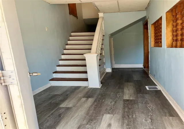 Photo 2 of Single family home for sale at 5875 Lotus Ave, Saint Louis, MO 63112 | MLS# 24066144 | Listing updated on 2025-03-19