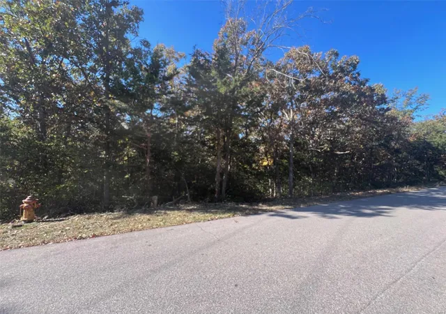 Photo 4 of Land for sale at 11 Oakbrook, Owensville, MO 65066 | MLS# 24066221 | Listing updated on 2024-10-22