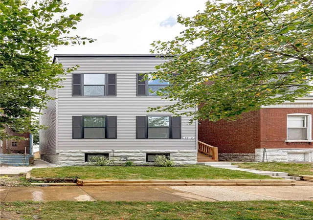 Photo 1 of Single family home for sale at 3412 Oregon Ave, Saint Louis, MO 63118 | MLS# 24066365 | Listing updated on 2024-10-22