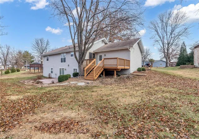 Photo 2 of Single family home for sale at 936 Ampere Ct, Lake Saint Louis, MO 63367 | MLS# 24066366 | Listing updated on 2024-12-17