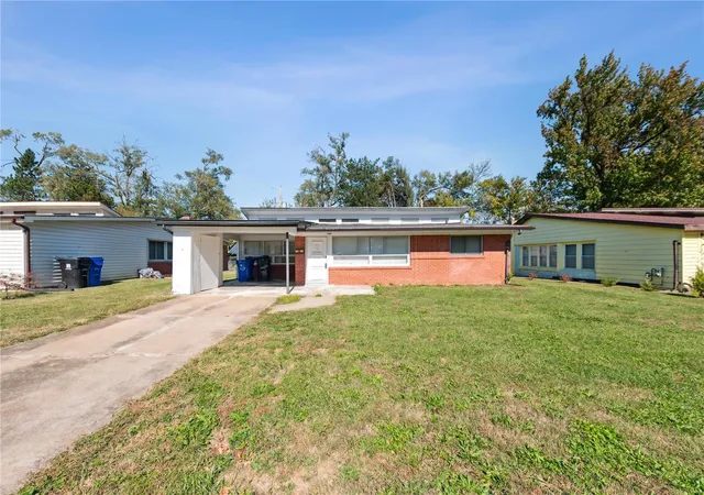 Photo 1 of Single family home for sale at 7921 Glenside Pl, Saint Louis, MO 63130 | MLS# 24066466 | Listing updated on 2024-12-11