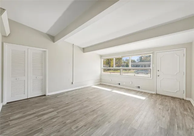 Photo 3 of Single family home for sale at 7921 Glenside Pl, Saint Louis, MO 63130 | MLS# 24066466 | Listing updated on 2024-12-11