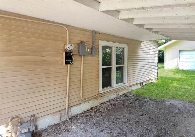 Photo 10 of Single family home for sale at 2528 N Pierce Ave, Springfield, MO 65803 | MLS# 24066516 | Listing updated on 2024-12-03