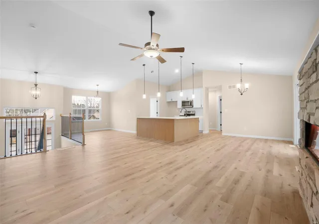 3rd image of 39 Koch Cattle Dr #39 STB, Washington, MO 63090 | MLS# 24066559
