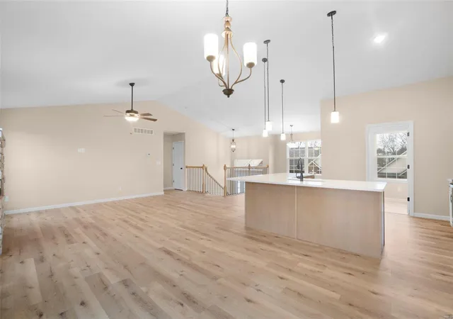 4th image of 39 Koch Cattle Dr #39 STB, Washington, MO 63090 | MLS# 24066559