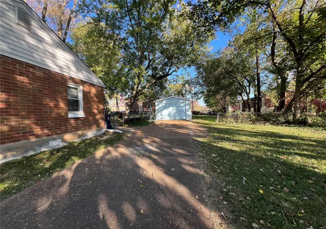 Photo 11 of Single family home for sale at 4142 Wright Ave, Saint Ann, MO 63074 | MLS# 24066585 | Listing updated on 2025-03-05